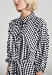 Givn Berlin Blusenkleid NATALIA aus LENZING™ ECOVERO™ Dress Midnight Blue / White (Checked)