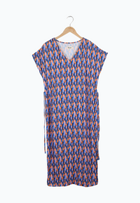 Second Hand Kleid GBPHILINE relaxed Fit aus LENZING™ ECOVERO™ mit Gürtel - Blue / Orange (Drops) - S