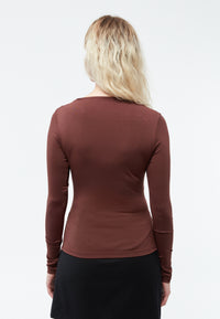 Givn Berlin Asymetrisches Longsleeve GBRONJA aus TENCEL™ Longsleeve Burned Brown (Tencel)