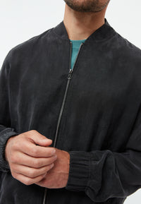 Givn Berlin Blousonjacke GBKENO relaxed aus TENCEL™ mit Peach-Effekt Jacket Black (Tencel)