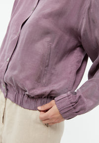 Givn Berlin Blousonjacke GBLORELLA relaxed aus TENCEL™ mit Peach-Effekt Jacket English Violet (Tencel)