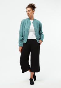 Givn Berlin Blousonjacke GBLORELLA relaxed aus TENCEL™ mit Peach-Effekt Jacket Graphite Green (Tencel)