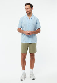 Givn Berlin Bowling-Shirt GBBARIK aus Bio-Baumwoll Seersucker Buttoned Shirt Ice Water Blue (Structure)