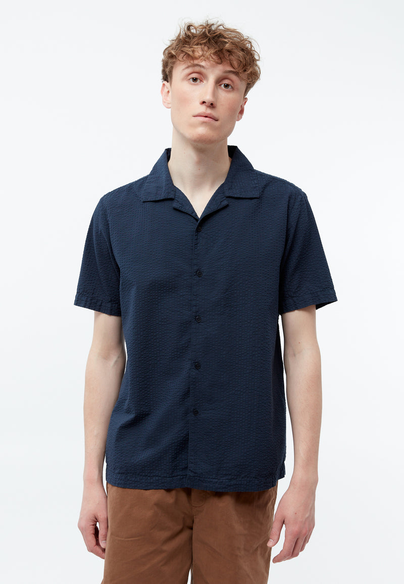 Givn Berlin Bowling-Shirt GBBARIK aus Bio-Baumwoll Seersucker Buttoned Shirt Midnight Blue (Structure)