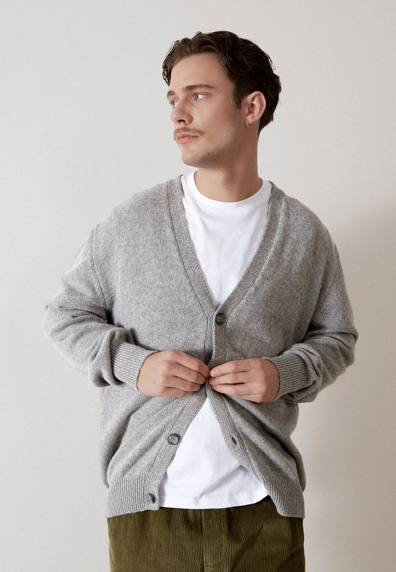 Givn Berlin Cardigan GBJUNIS aus recyceltem Wollgemisch Cardigan Mid Grey