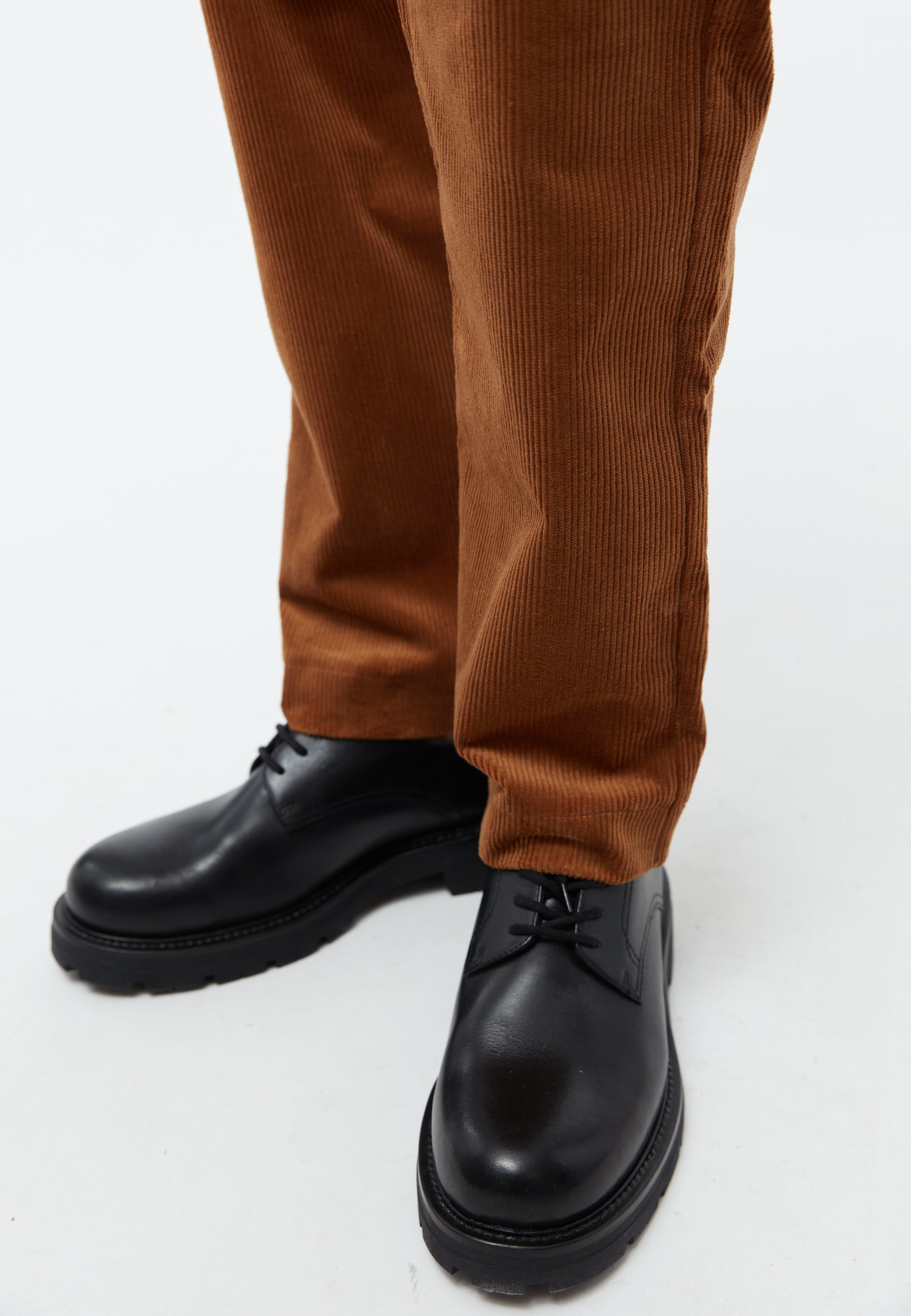 Givn Berlin Cordhose ERIC aus Bio-Baumwolle Trousers Toffee Brown (Cord)