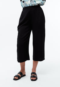 Givn Berlin Culotte GBANNA aus LENZING™ ECOVERO™ Trousers Black