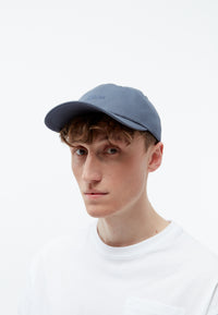 Givn Berlin Dad Cap GBTIM (LOGO) aus Bio-Baumwolle mit Stickerei Hat Stone Blue