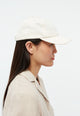 Givn Berlin Dad Cap GBTIM (PAPER PLANE) aus Bio-Baumwolle mit Stickerei Hat Off White