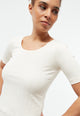 Givn Berlin Geripptes Shirt GBANAIS aus Bio-Baumwolle T-Shirt Off White