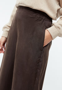 Givn Berlin Hose GBMARLA relaxed aus TENCEL™ mit Peach-Effekt Trousers Coffee Brown (Tencel)