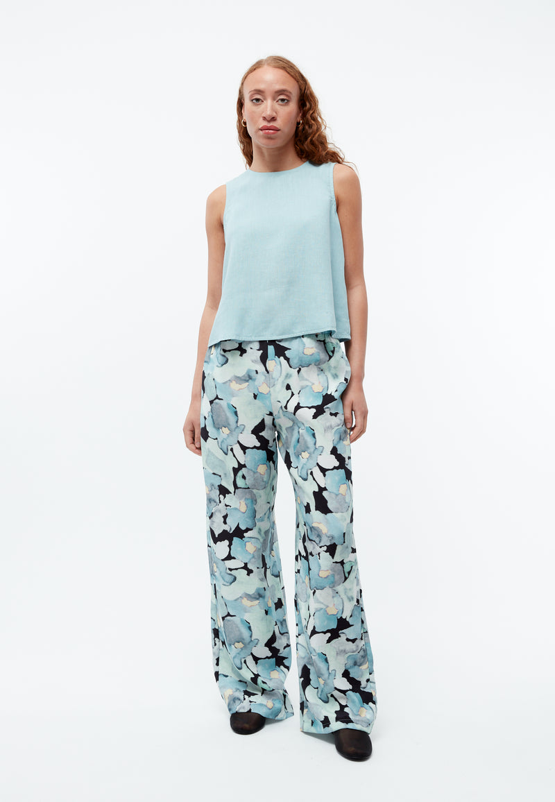 Givn Berlin Hose GBMARLA relaxed aus TENCEL™ mit Peach-Effekt Trousers Gentle Blue (Dreamy Florals)
