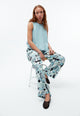 Givn Berlin Hose GBMARLA relaxed aus TENCEL™ mit Peach-Effekt Trousers Gentle Blue (Dreamy Florals)