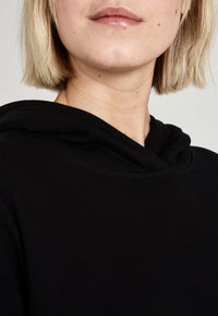 Givn Berlin Kapuzen-Sweatkleid ELENOR aus Bio-Baumwolle Dress Black