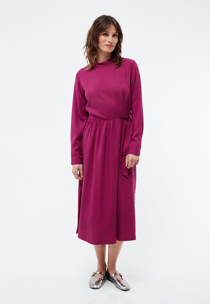 Givn Berlin Kleid INDIRA aus TENCEL™ REFIBRA™ Lyocell Dress Dark Pink (Refibra)