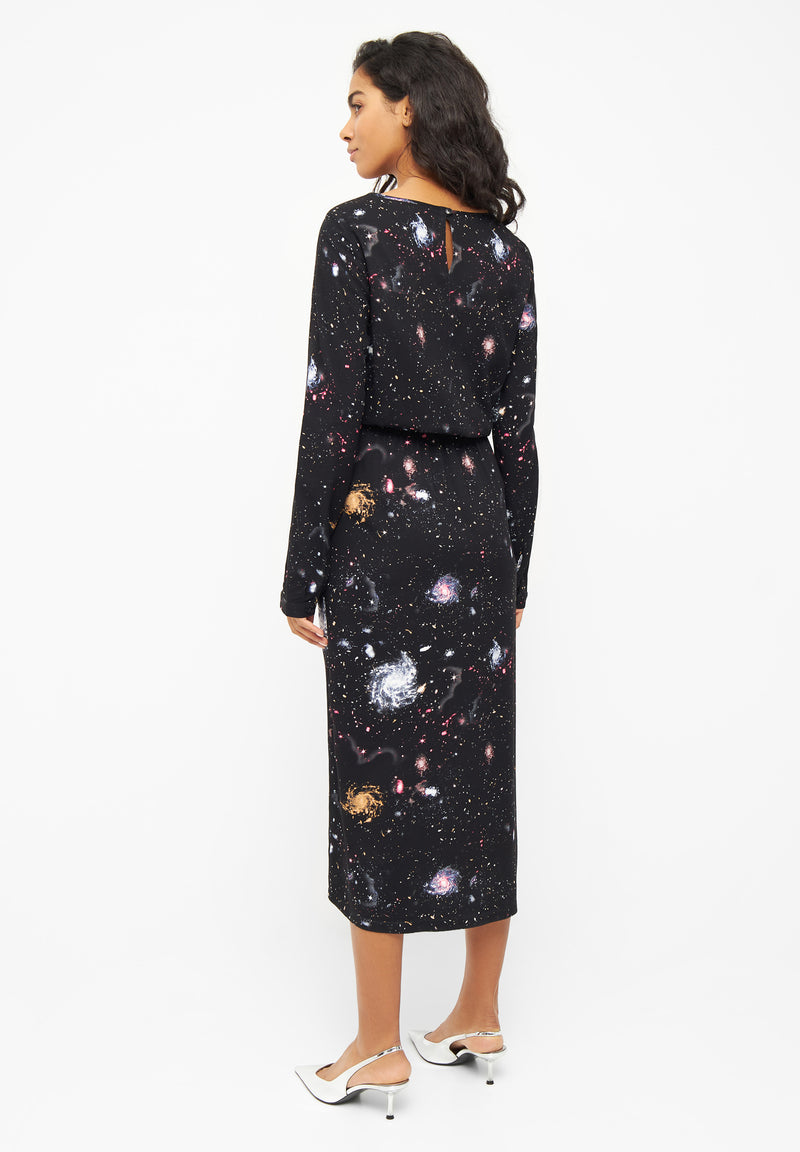 Givn Berlin Kleid MINDY aus LENZING™ ECOVERO™ Dress Black (Universe)