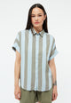 Givn Berlin Kurzarmbluse GBSARAH aus LENZING™ ECOVERO™ Blouse Ice Water Blue / Faded Olive (Stripes)