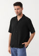 Givn Berlin Kurzarmhemd GBLUCA aus LENZING™ ECOVERO™ Buttoned Shirt Black