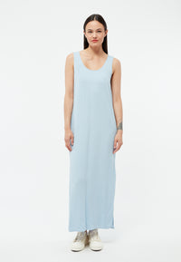 Givn Berlin Langes Kleid GBLOTTA aus LENZING™ ECOVERO™ Dress Ice Water Blue