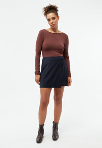 Givn Berlin Longsleeve GBMIMI aus TENCEL™ mit tiefem Rückenausschnitt Longsleeve Burned Brown (Tencel)