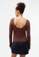 Givn Berlin Longsleeve GBMIMI aus TENCEL™ mit tiefem Rückenausschnitt Longsleeve Burned Brown (Tencel)