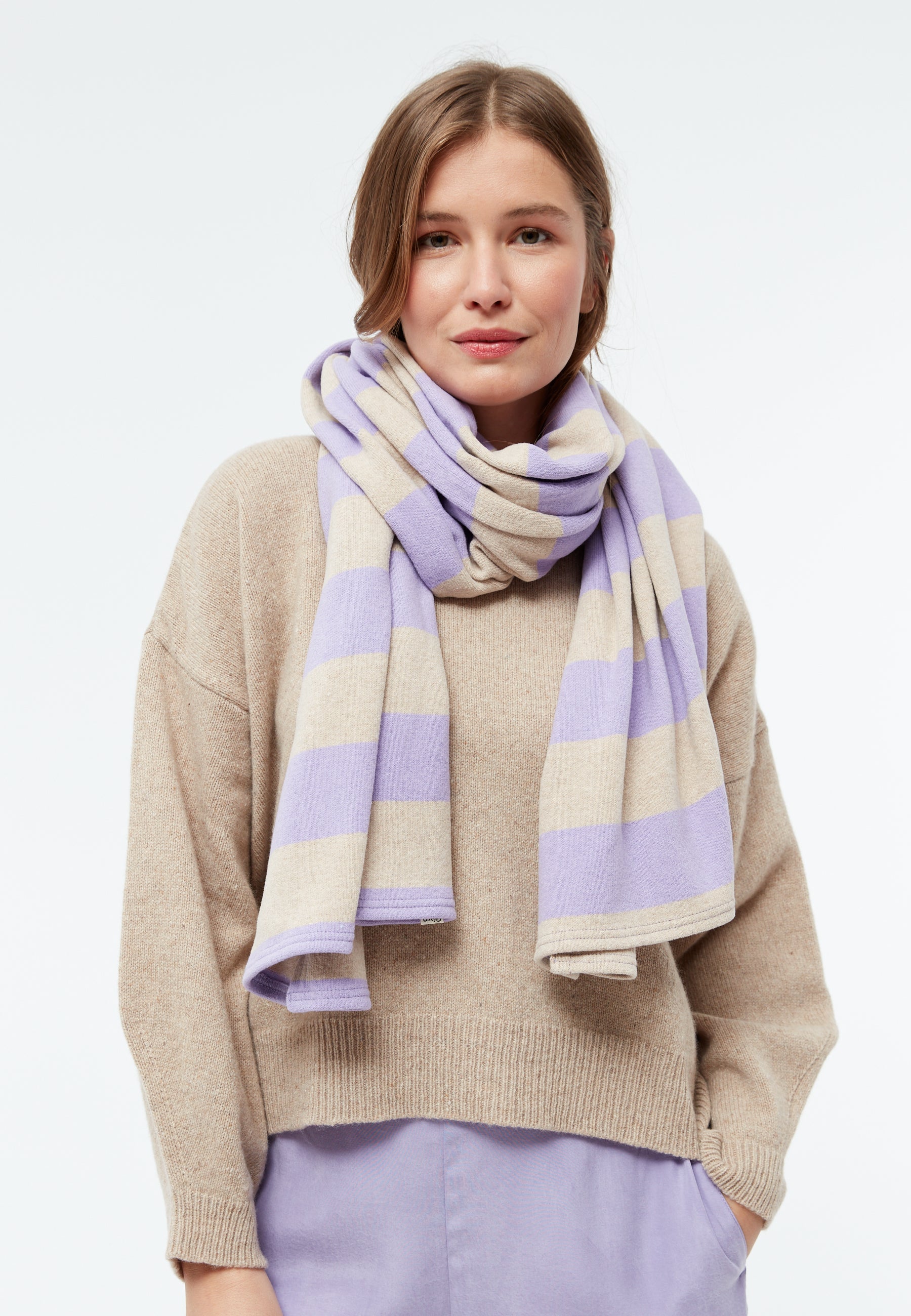 Givn Berlin Schal GBDANA aus recycelter Baumwolle Scarf Light Beige / Light Amethyst (Stripes)