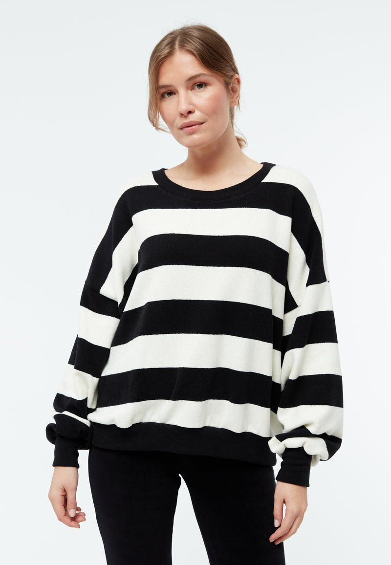 Givn Berlin Sweater GBADA loose Fit aus recycelter Baumwolle Sweater Off White / Black (Stripes)