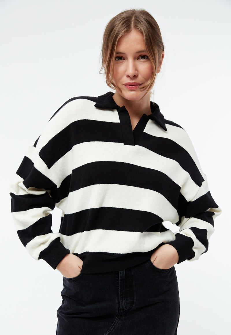 Givn Berlin Sweater GBRESA aus recycelter Baumwolle mit Kragen Sweater Off White / Black (Stripes)