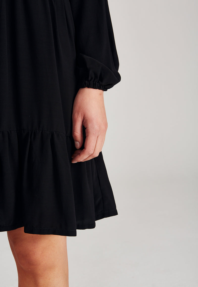 Givn Berlin Volantkleid LENDRA aus LENZING™ ECOVERO™ Dress Black