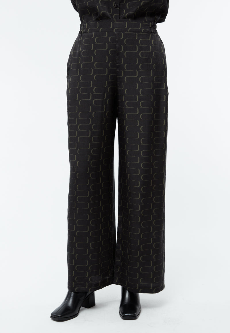 Givn Berlin Weite Hose GBMARLA aus TENCEL™ mit Peach-Effekt Trousers Black / Dark Khaki (Waves)