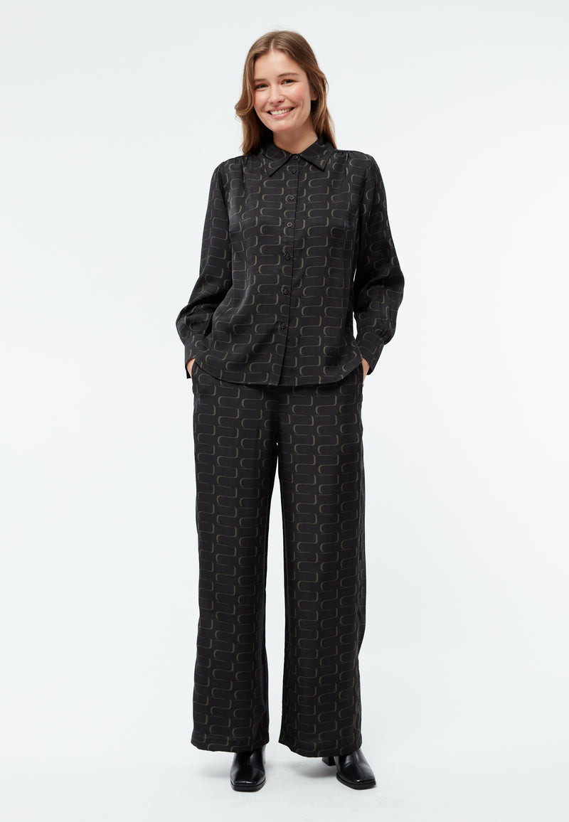 Givn Berlin Weite Hose GBMARLA aus TENCEL™ mit Peach-Effekt Trousers Black / Dark Khaki (Waves)