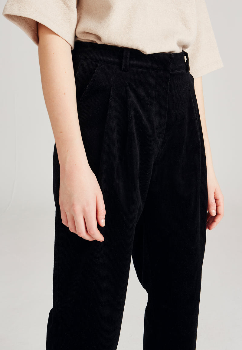 Cordhose MAIKE aus Bio-Baumwolle - Black (Cord)