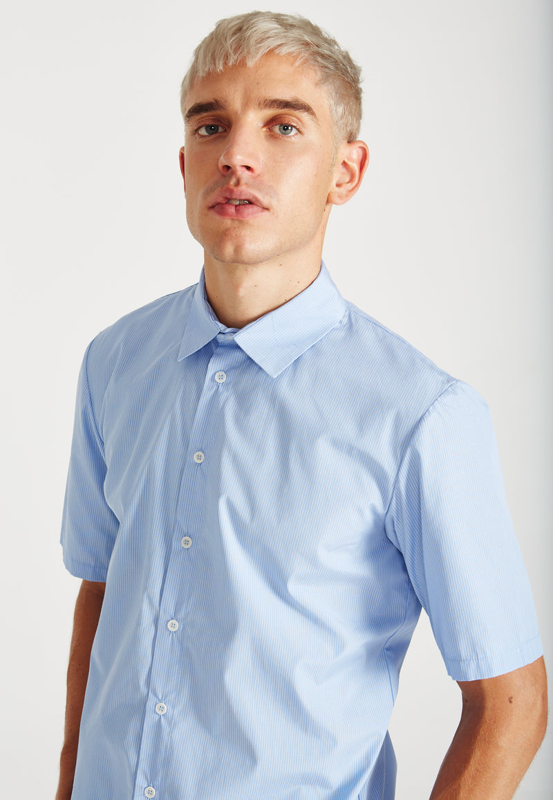 Givn Berlin Kurzarmhemd DYLAN aus Bio-Baumwolle Buttoned Shirt Light Blue/White (Thin Stripes)