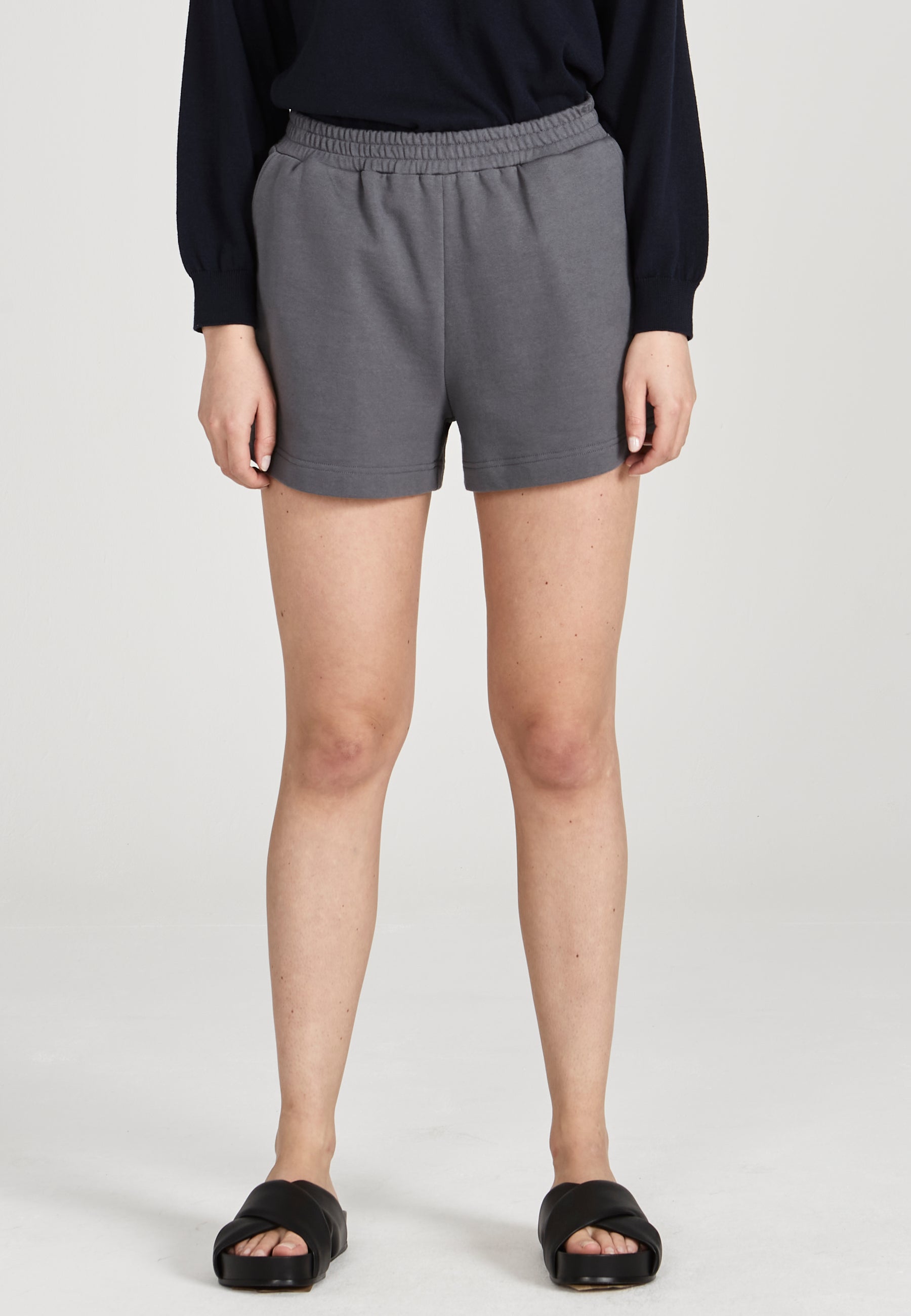 Organic Cotton Sweatshorts LULU Shadow Grey Damen Givn