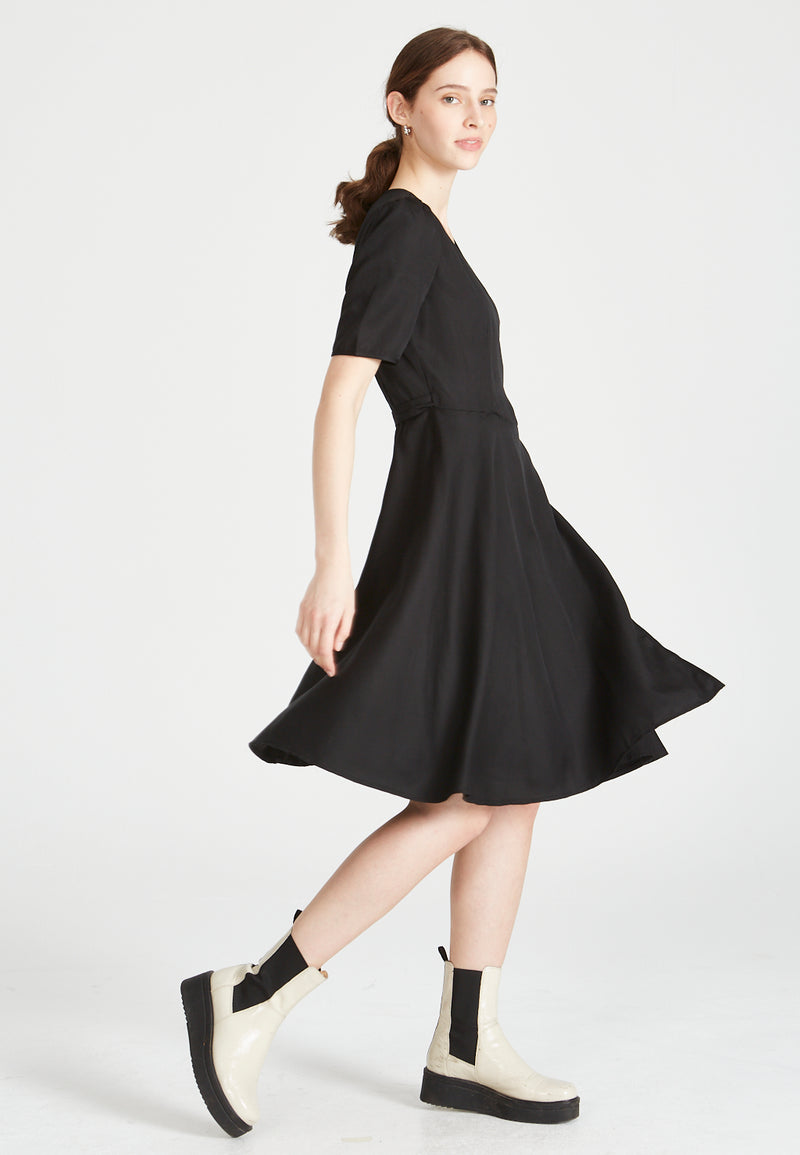 Givn Berlin Wickelkleid VANESSA aus LENZING™ ECOVERO™ Dress Black (Tencel)